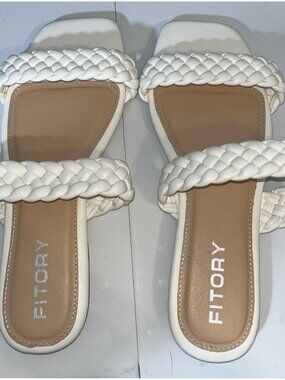 New Fitory White Slip On Sandals Braided Straps Cushioned  Small Heel Sz 8